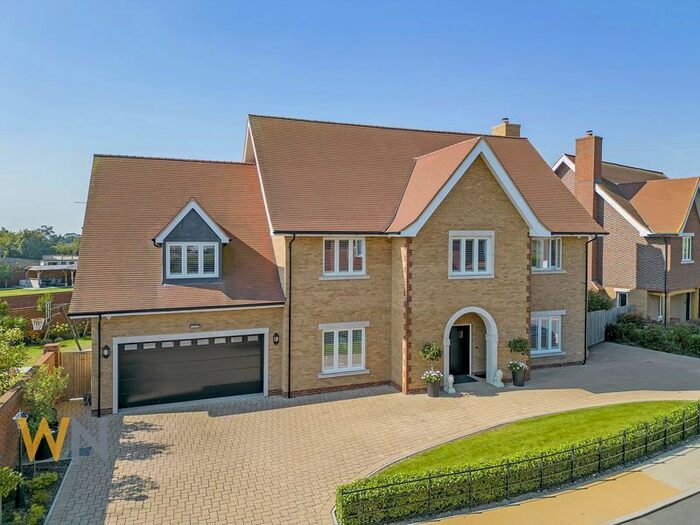 5 Bedroom Detached House For Sale In Bonham Grange, Church Road, Bulphan, RM14