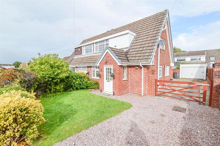 3 Bedroom Semi-Detached House To Rent In Rockfarm Close, Little Neston, Neston, CH64