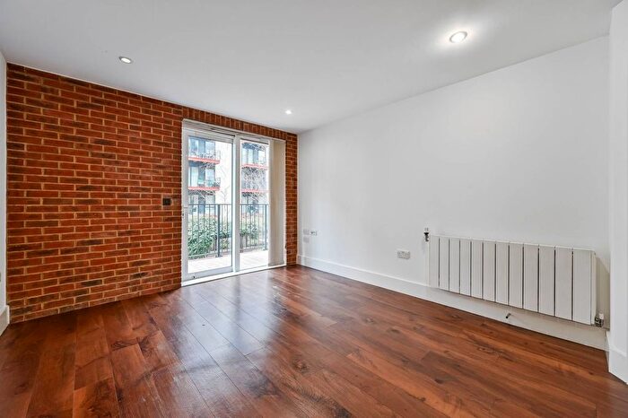 1 Bedroom Flat To Rent In Warehouse Court, Woolwich Riverside, London, SE18