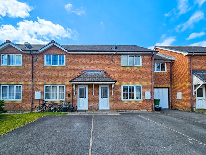 2 Bedroom Semi-Detached House For Sale In Clos Deiniol, Llanbadarn Fawr, Aberystwyth, SY23