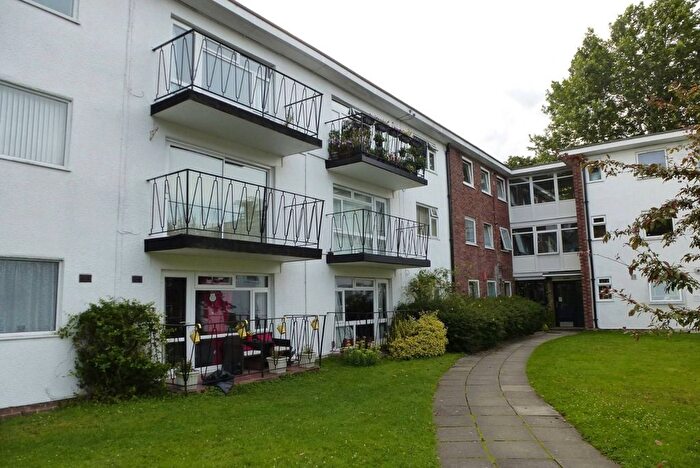 2 Bedroom Flat To Rent In Leighton Court, Copperdale Close, Earley, RG6
