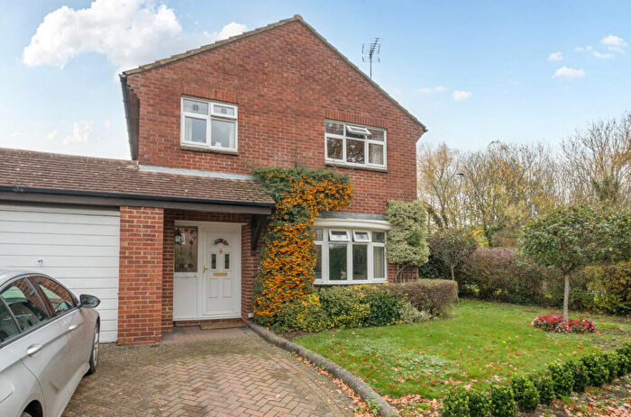 4 Bedroom Detached House For Sale In Mill Lane, Lower Earley, Reading, RG6