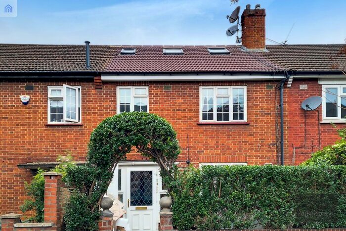 5 Bedroom Terraced House To Rent In Gauden Road, London, SW4