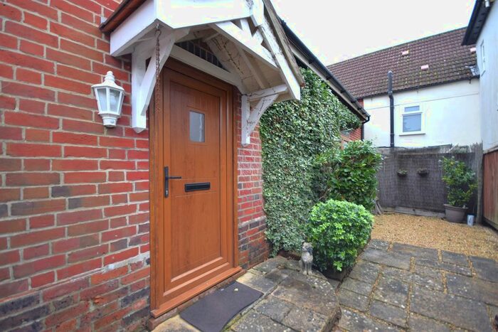 2 Bedroom Detached House To Rent In The Coach House, Castle Road, Rowland's Castle, Hampshire, PO9