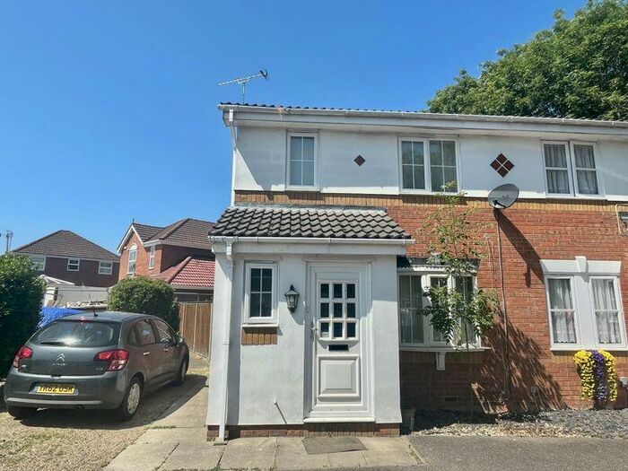 3 Bedroom Terraced House To Rent In Challinor, Church Langley, CM17