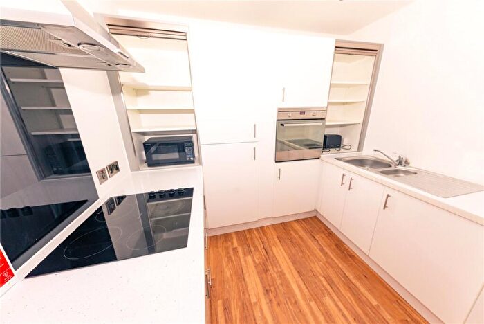 2 Bedroom Flat To Rent In The Terrace, Plaza Boulevard, Liverpool, L8