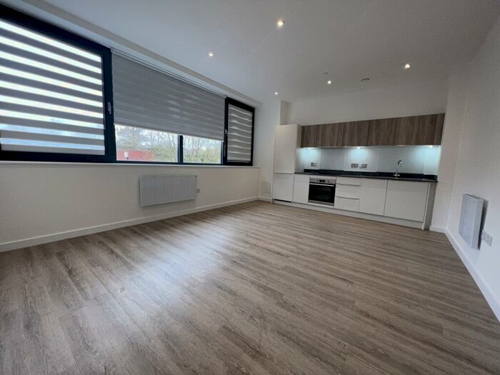 1 Bedroom Apartment To Rent In Normandy House, RG21