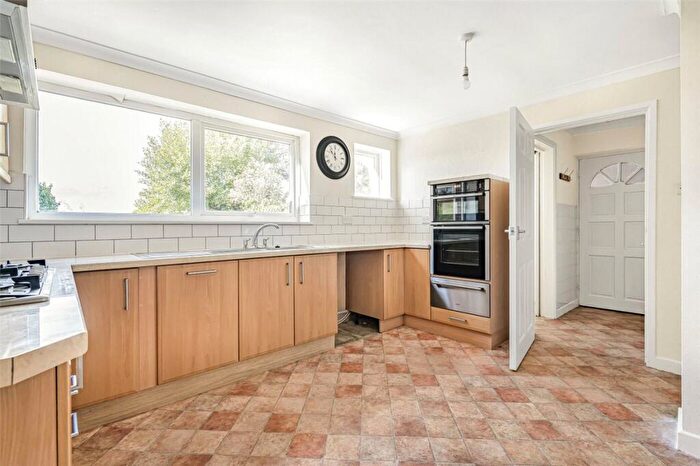 4 Bedroom Detached House To Rent In Hodgetts Lane, Burton Green, Kenilworth, Warwickshire, CV8