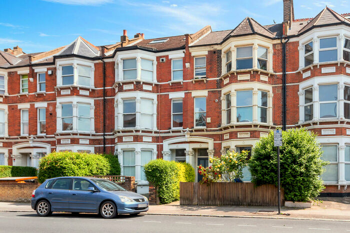1 Bedroom Flat To Rent In Stapleton Hall Road, N4