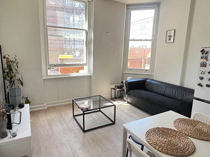 2 Bedroom Flat To Rent In Richmond Way, Shepherds Bush, W12