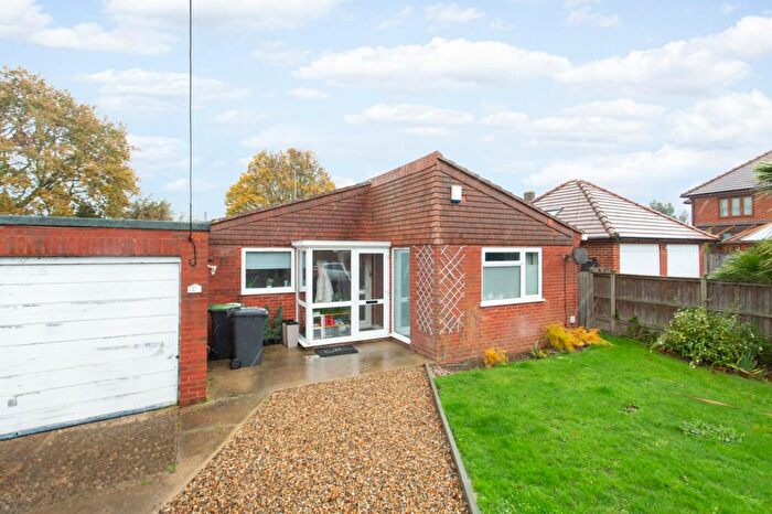 2 Bedroom Detached House For Sale In Friars Close, Whitstable, CT5