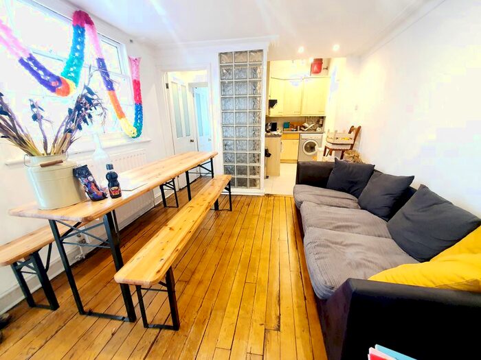 5 Bedroom Terraced House To Rent In Leighton Road, Kentish Town, NW5