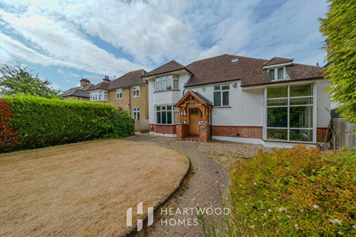 4 Bedroom Detached House For Sale In London Road, St. Albans, AL1
