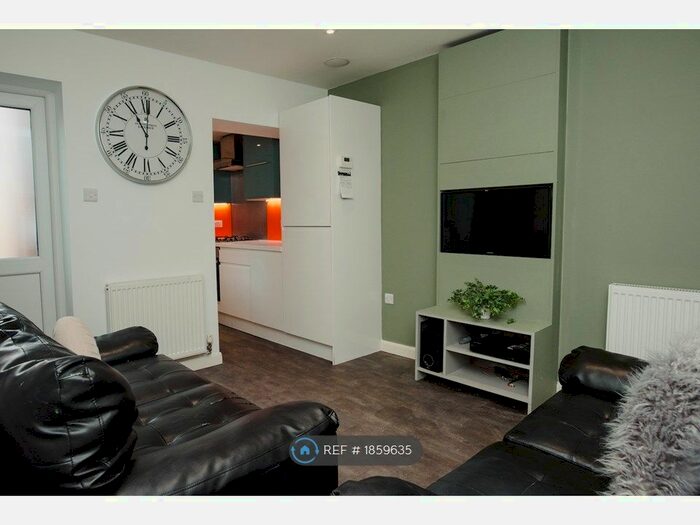 1 Bedroom Property To Rent In Leek Road, Stoke-On-Trent, ST4