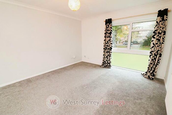2 Bedroom Flat To Rent In Brantwood Gardens, West Byfleet, KT14