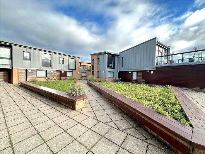 1 Bedroom Flat To Rent In Princesshay, Exeter, EX1