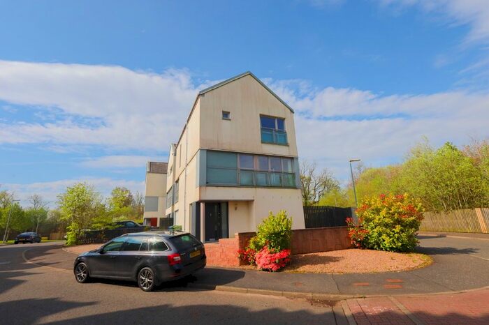 4 Bedroom Detached House To Rent In Gartloch Court, Gartcosh, Glasgow, G69