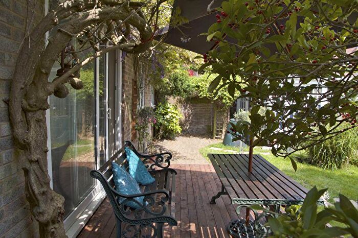 5 Bedroom Detached House For Sale In Florida Drive, Exeter, EX4