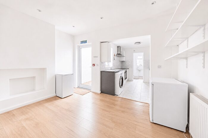 4 Bedroom Terraced House To Rent In Vicarage Road, Watford, WD18