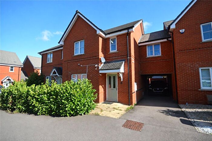 4 Bedroom Detached House For Sale In Laurel Close, Luton, Bedfordshire, LU4