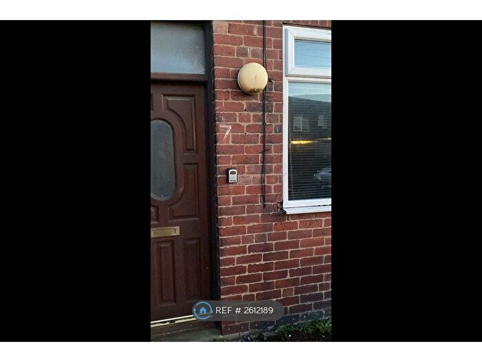 2 Bedroom Terraced House To Rent In South View, Pontefract, WF7