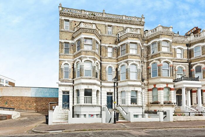 4 Bedroom Flat For Sale In Dalby Square, Cliftonville, Margate, Kent, CT9