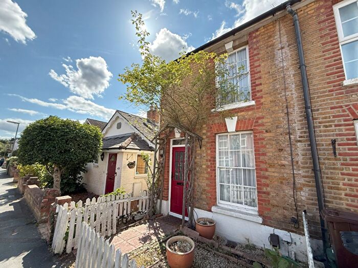 2 Bedroom Cottage For Sale In Alexandra Road, Englefield Green, Egham, Surrey, TW20