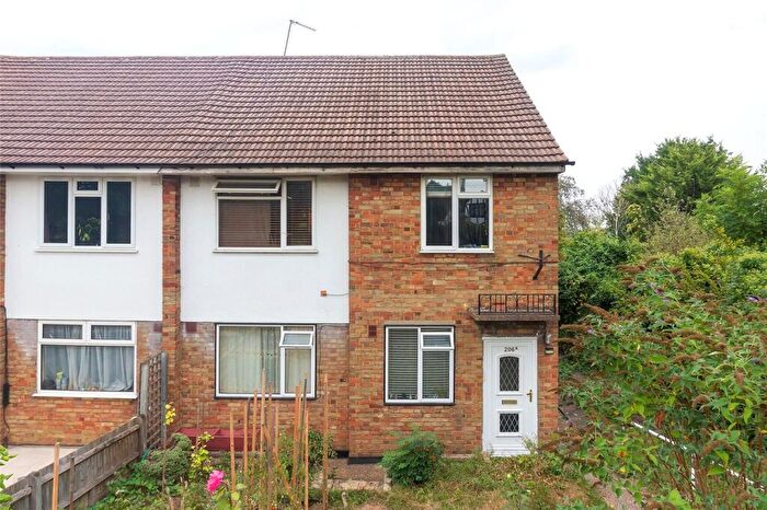 2 Bedroom Flat To Rent In Beulah Hill, London, SE19