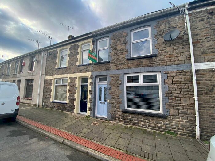 3 Bedroom Terraced House For Sale In Coedpenmaen Road, Trallwn