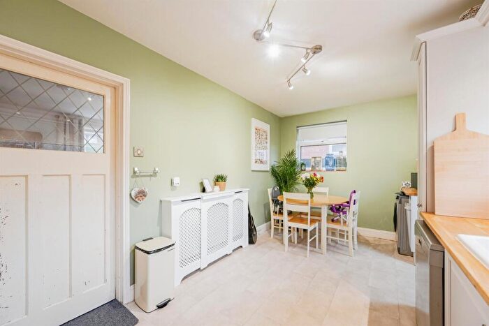 3 Bedroom End Of Terrace House For Sale In Lodge Avenue, Ashbourne, DE6