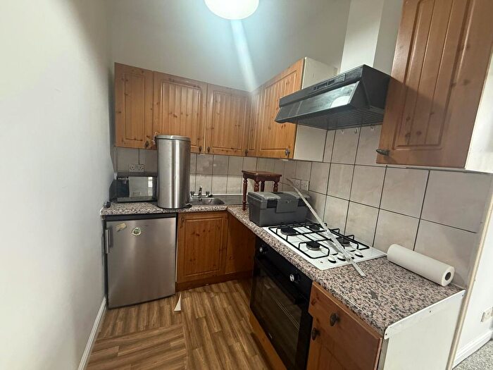 1 Bedroom Flat To Rent In Elgin Road, Ilford, IG3