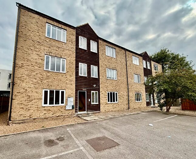 2 Bedroom Terraced House To Rent In Victoria Court, Victoria Road, Essex, SS17