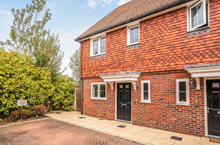 2 Bedroom Semi-Detached House For Sale In Myrtle Close, Billingshurst, RH14
