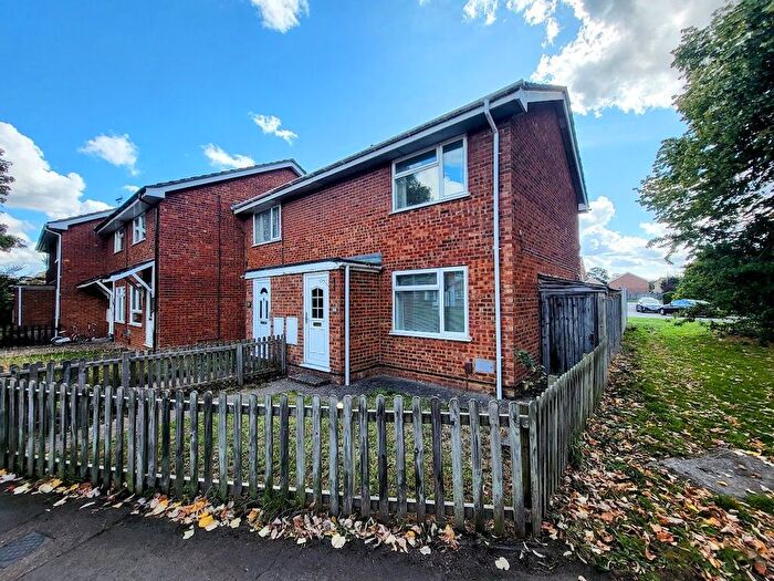 2 Bedroom End Of Terrace House To Rent In Holland Way, Newport Pagnell, MK16