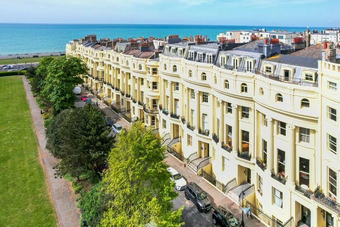 Studio To Rent In Brunswick Square, Hove, BN3
