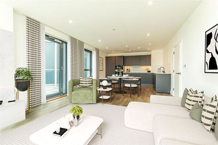 1 Bedroom Flat For Sale In Poplar Walk, Croydon, CR0