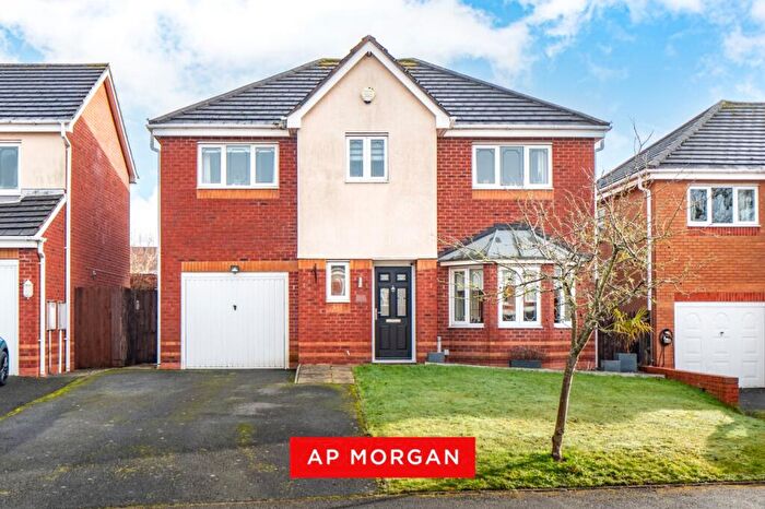 5 Bedroom Detached House For Sale In Royal Worcester Crescent, Bromsgrove, Worcestershire, B60