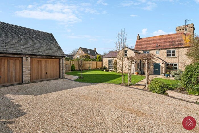 5 Bedroom Detached House For Sale In Brize Norton, Oxfordshire, OX18