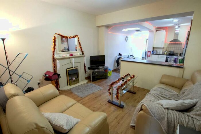 5 Bedroom Flat To Rent In Tiverton Road, Birmingham, B29