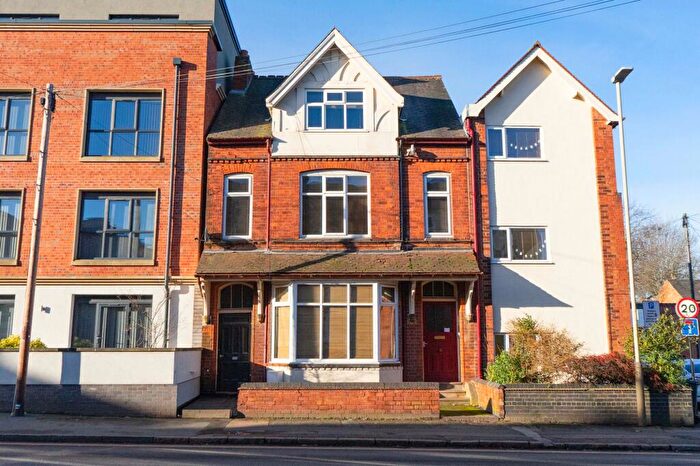 2 Bedroom Apartment To Rent In Queens Road, Clarendon Park, Leicester, LE2