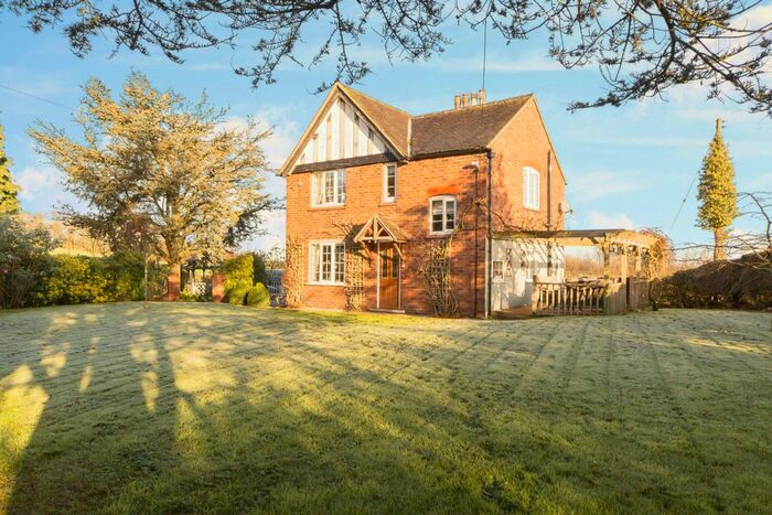 4 Bedroom Detached House For Sale In Park Lane, Audley, Stoke-On-Trent, Staffordshire, ST7