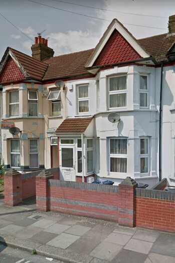 3 Bedroom Terraced House To Rent In Kingston Road, Southall, UB2