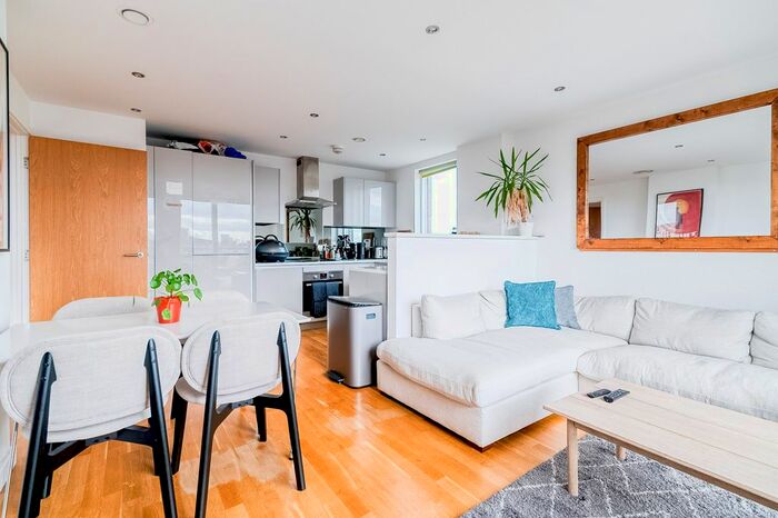 2 Bedroom Flat To Rent In Arts Lane, London, SE16