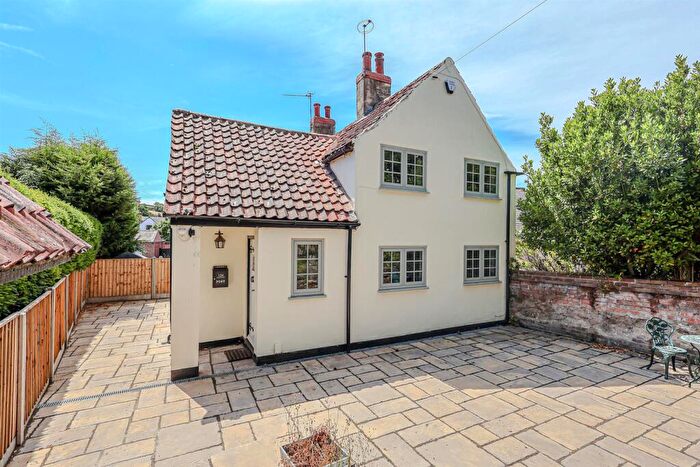 2 Bedroom Cottage For Sale In Main Street, Calverton, Nottingham, NG14