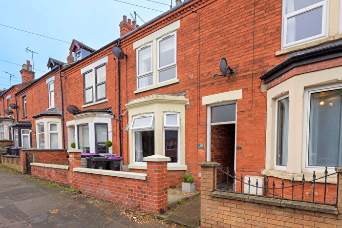 3 Bedroom Terraced House For Sale In Houghton Road In Grantham, NG31