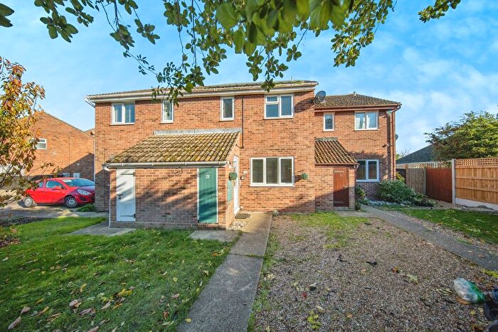 3 Bedroom Terraced House For Sale In Blake Drive, Clacton-On-Sea, CO16