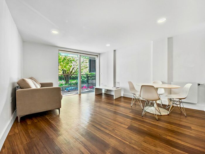 2 Bedroom Flat To Rent In Market Road, London, N7