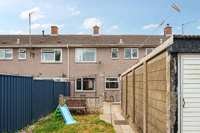 3 Bedroom Terraced House For Sale In Landseer Walk, Abingdon, Oxfordshire, OX14