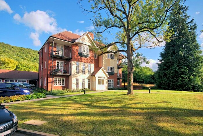 2 Bedroom Flat To Rent In Scarlett Avenue, Halton Camp, Aylesbury, HP22