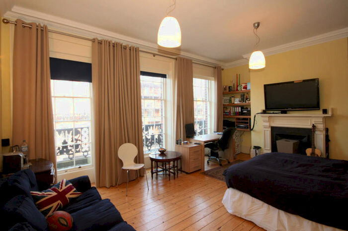 6 Bedroom House To Rent In Canning Street, Liverpool, Merseyside, L8